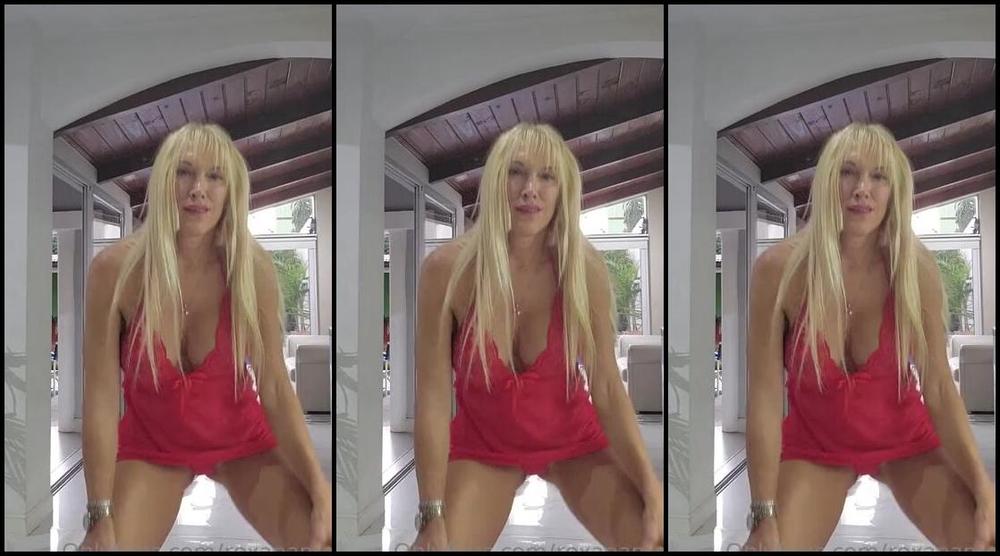 Roxanamoll Onlyfans Video 338P