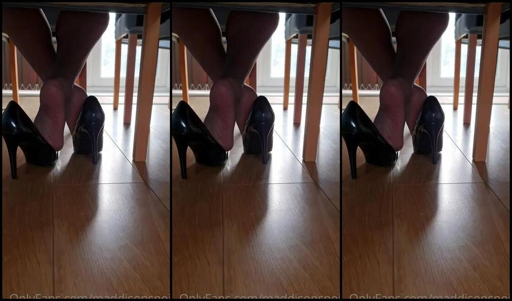 Maddison Spoilt Nicknamed Maddisonspoilt Onlyfans In From Work Still Emails To Send Your View From Under My Chair While I Work