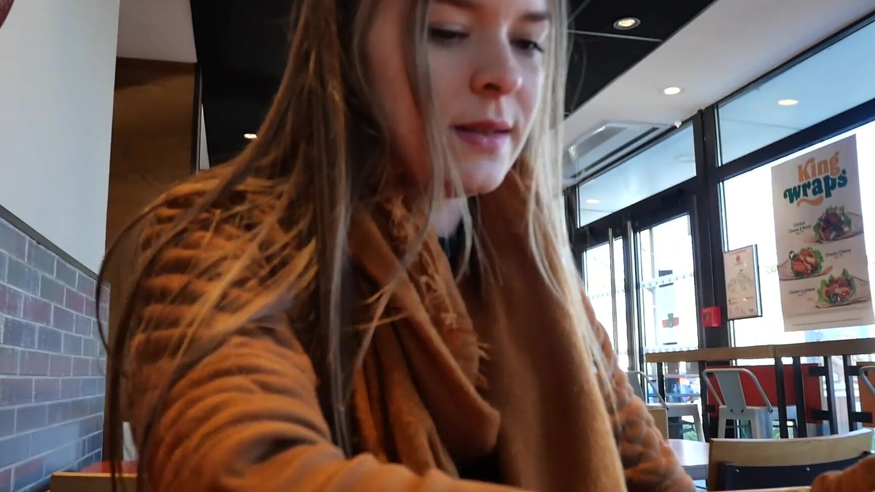 Allice Leo 48H with ME The Burger King hostess tries to bribe me AS's - Ep8 - VLOG Pornhub