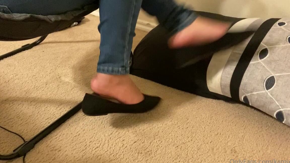 Kamixfeet A Little Flat Play For You