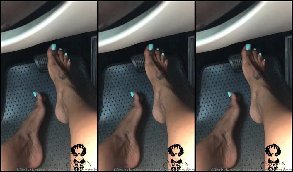 Janeofarchs Onlyfans Petal Pumping Is So Fucking Hot Want To See Me Drive Barefoot