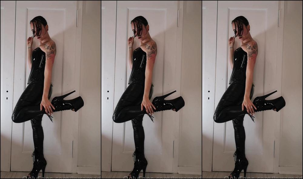 Kyramadu 1346872418 11 28 2020 Ich Liebe Das Gef Hl Von Engem Latex Diese Leggins Schmiegt Sich Mit Dem Korsett Einfach Perfekt