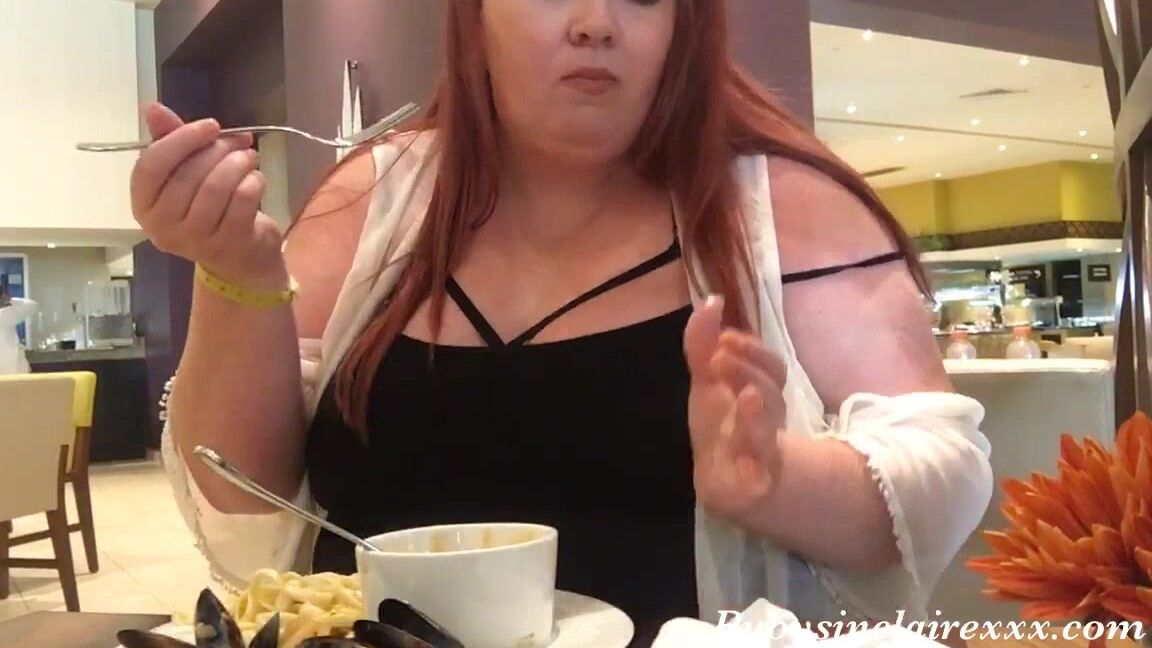 Rubysinclaire Ruby Sinclaire Public Buffet Mukbang