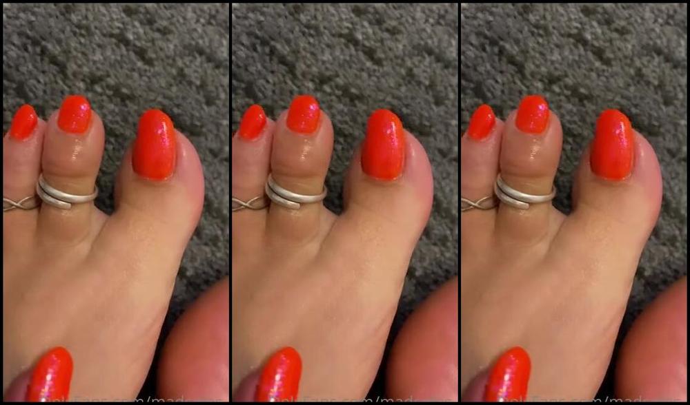 Msmaddy Aka Madsoles 1 Onlyfans The Toerings Are Back The Holiday Nails Are Done Early Get Me On That Plane Just Have To Wait 1 Tn2