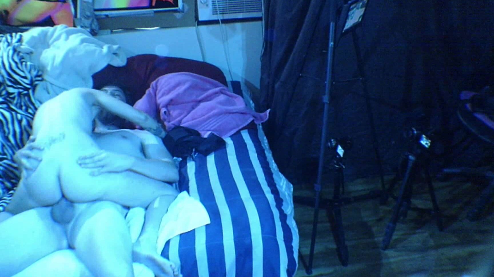 "nmjnaughtyvixens" blowjob, cuckolding, cuminmouth, doggystyle, gloryhole gloryhole bj from latina maid then sex Manyvids