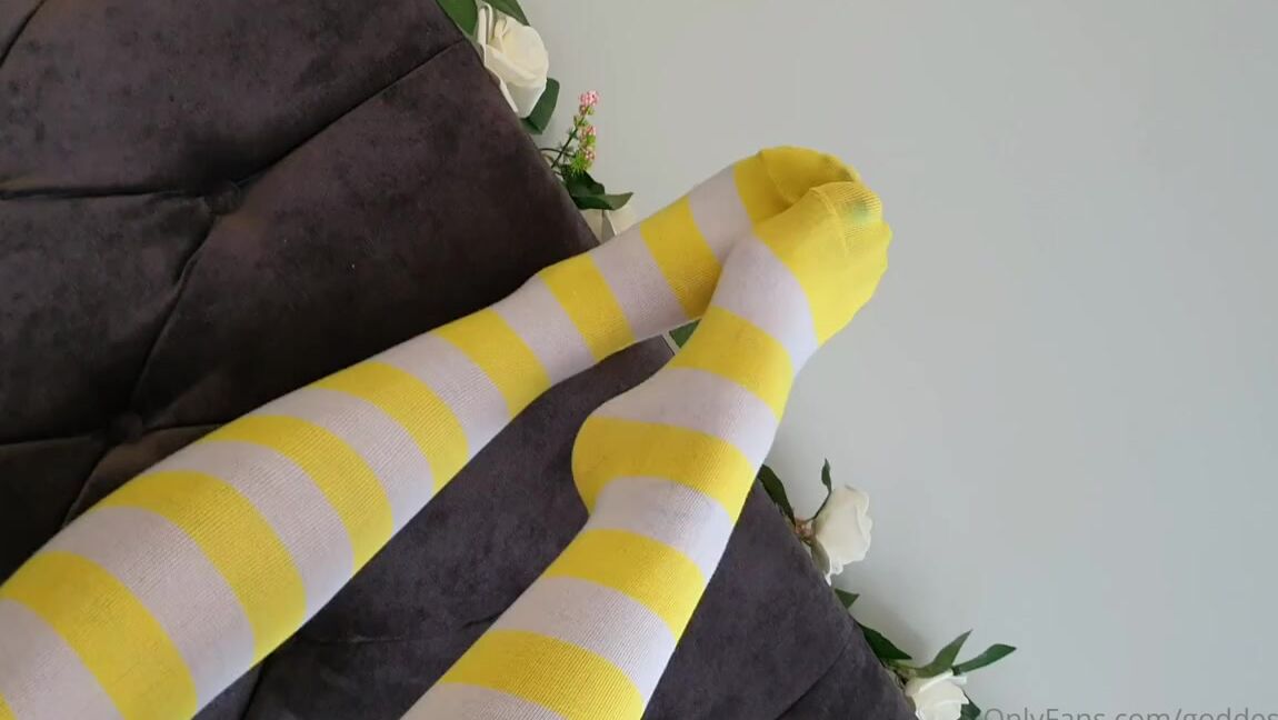 Miss Evie Lock Nicknamed Missevielock Onlyfans I Have These Sexy Knee High Socks In Like So Many Different Colo