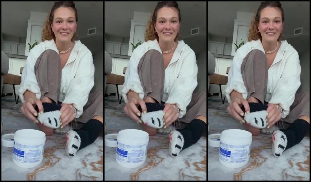 Linzi Little Aka Hang10Toess Foot Fetish 07 10 2024 Onlyfans Video A Little Bit Of A Life Update For You Guys While I Lotion My Feet Ok1P