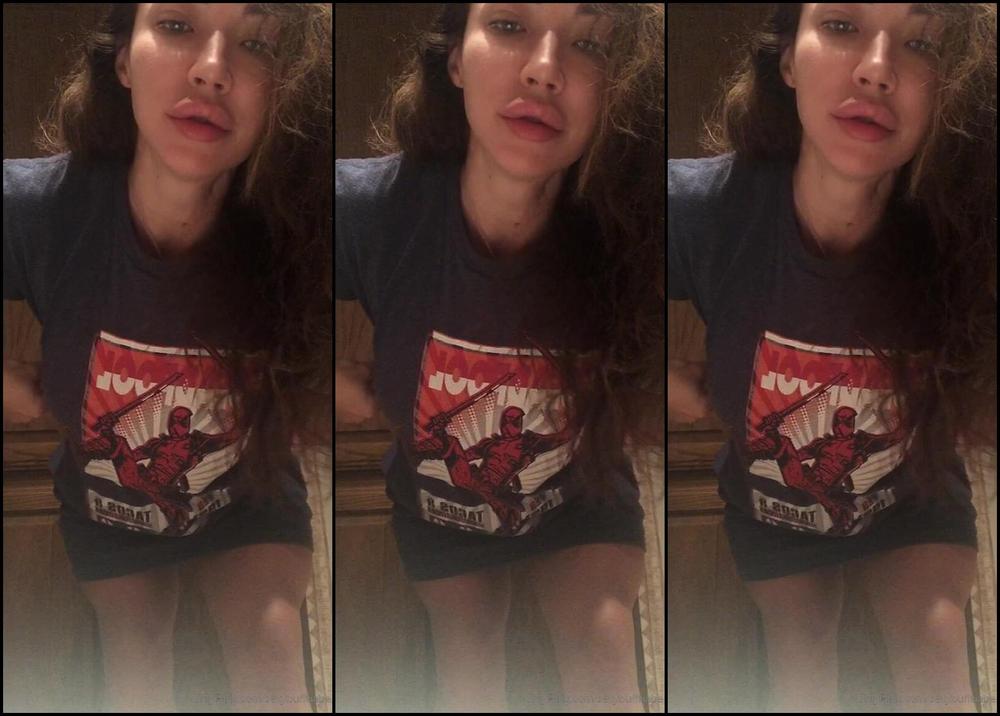 Sexybuffbabe Dribbling And Spitting On My Fat Cunt First Thing This Am