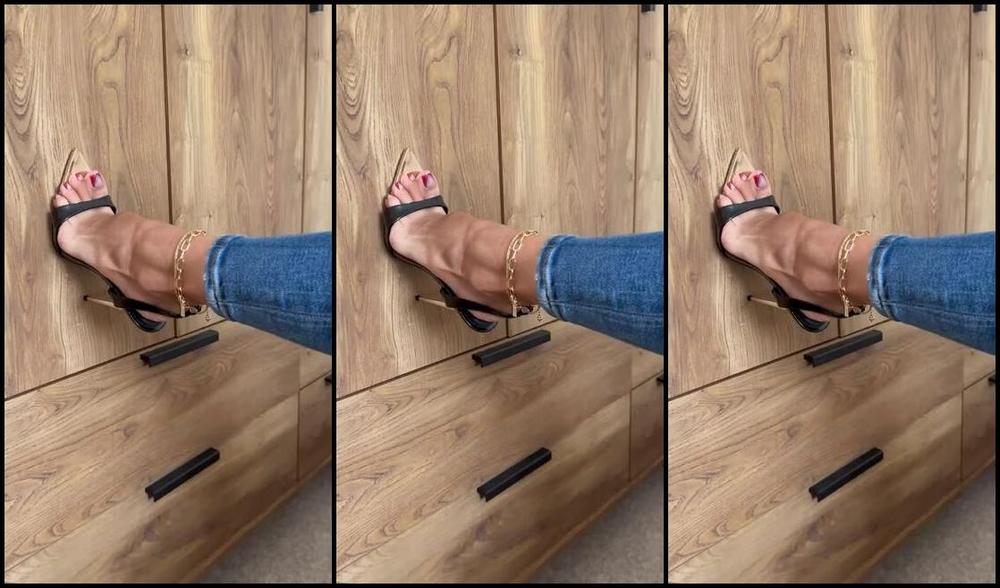 Heels Of Mine Nicknamed Heelsofmine 07 31 2023 Onlyfans Video Do You Like Heels And Jeans