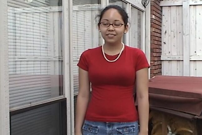 Skylar, SD, amateurspankings AS Skylar On The Patio Clips4Sale