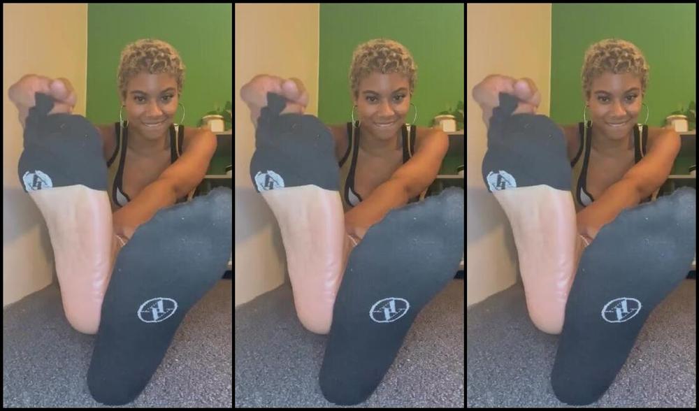 Thelbfeet Nicknamed Thelbfeet Onlyfans Can My Feet Make You Hard In Black Socks What Turns You On The Most Knowing