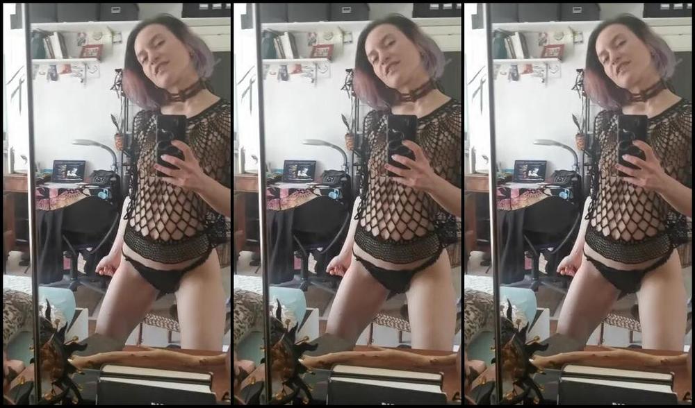 Miss Flora Nicknamed Missfloraberlin Onlyfans Had A Little Home Porn Shoot On Saturday And This Was My Good Mood After