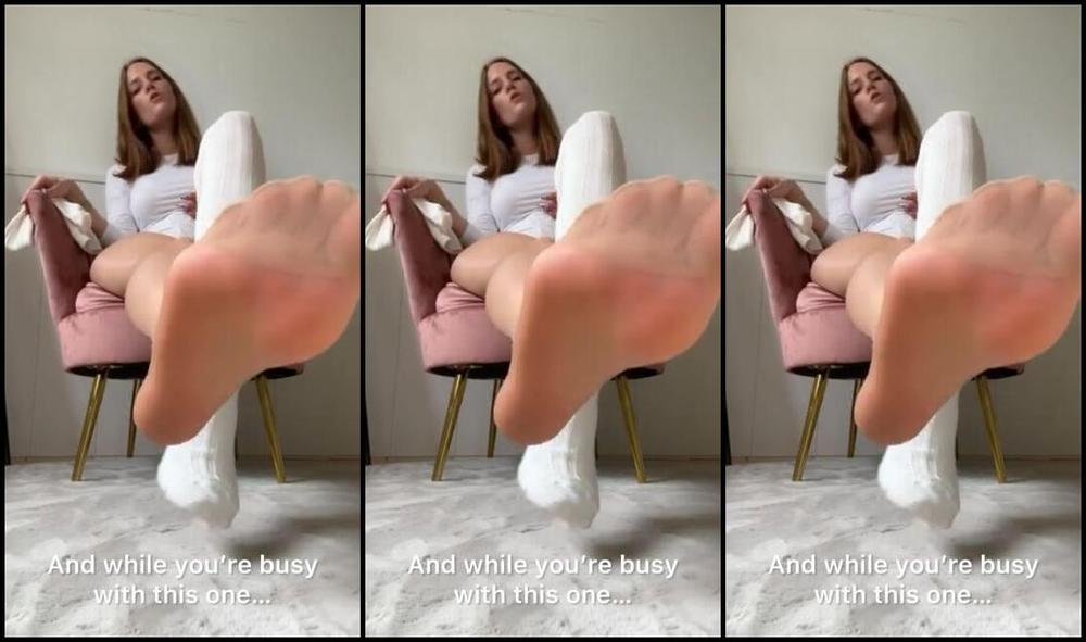 Indubiopronova Nicknamed Indubiopronova Onlyfans Taking My Sweaty Nylon Soles Out Of My Soft Knee Socks For A Breather And For