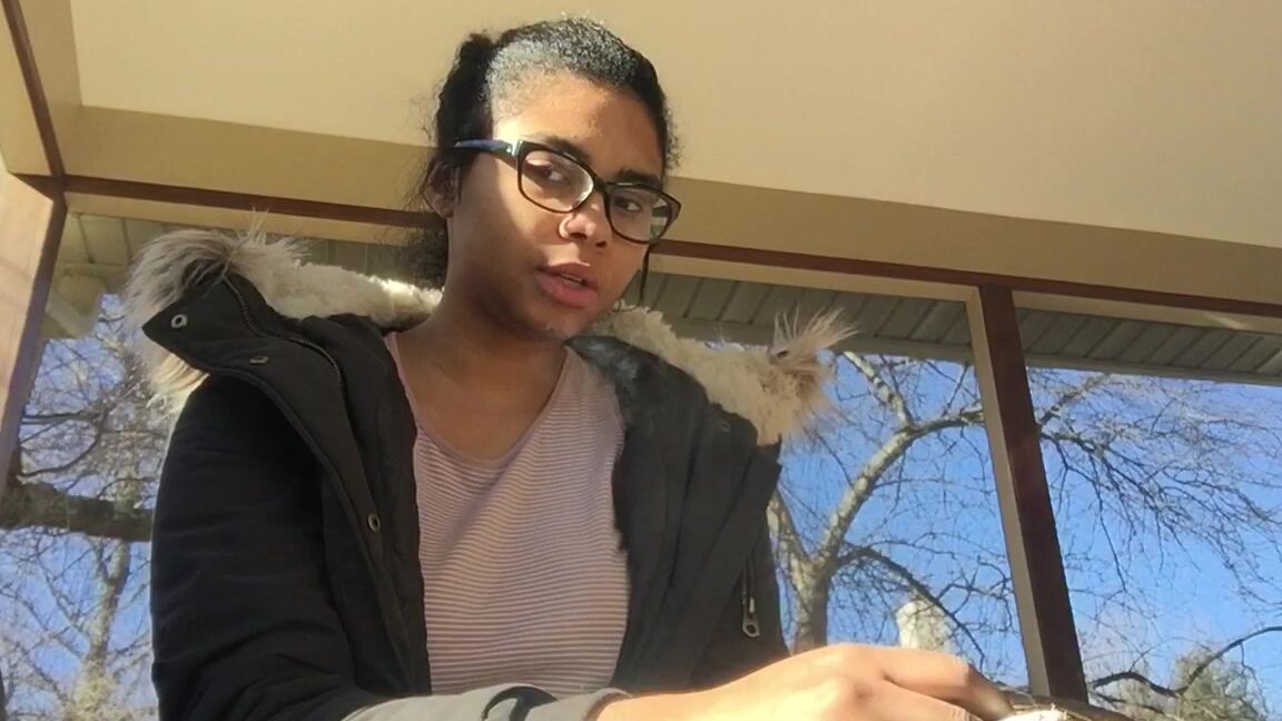 Violetta Morning Smoke Boob Flash