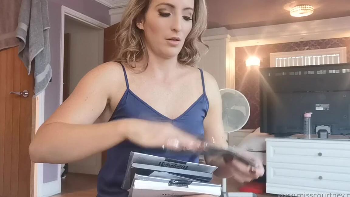 Misscourtneym Onlyfans New Nylonsp