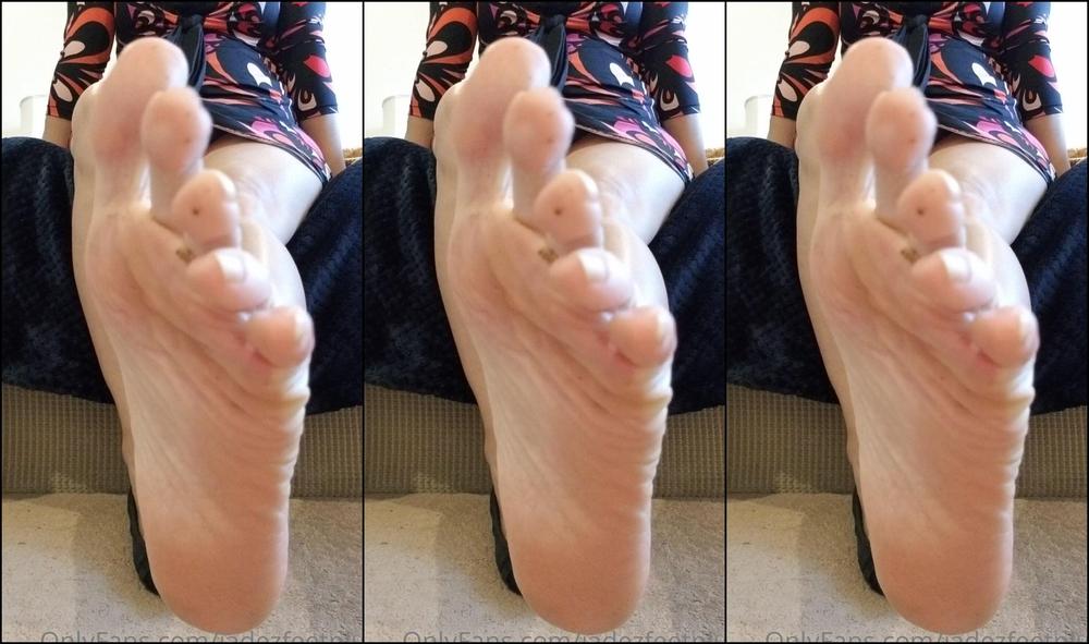 Jadezfeetplus 2244694971 10 12 2021 Today S Feet Are Amazing They Have Black Jam That Will Not Come Off Amp A Delightful