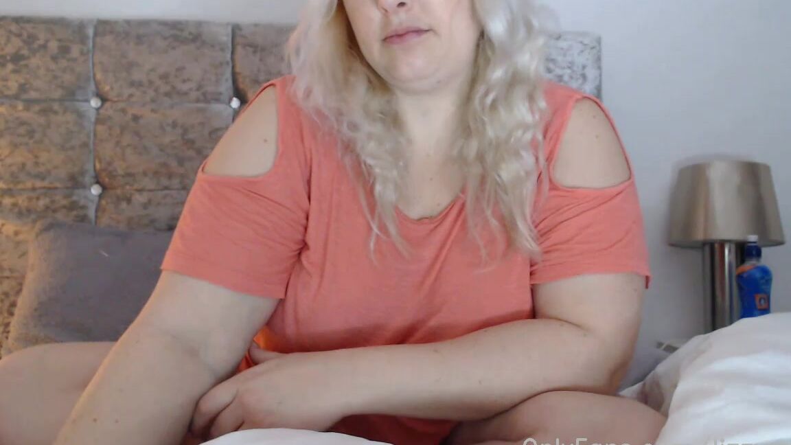 Lizzyminx Stream Started At Am Mins Boobies Out Naked Pussy Play Tease