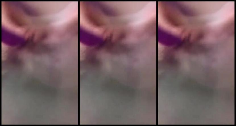 Chastity Sparkss Double Dildo Cum Underwater