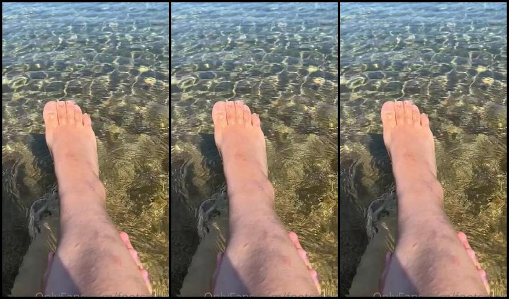 Gia S Feet Nicknamed Footsiebab 07 16 2023 Onlyfans Video My Feet Under Water