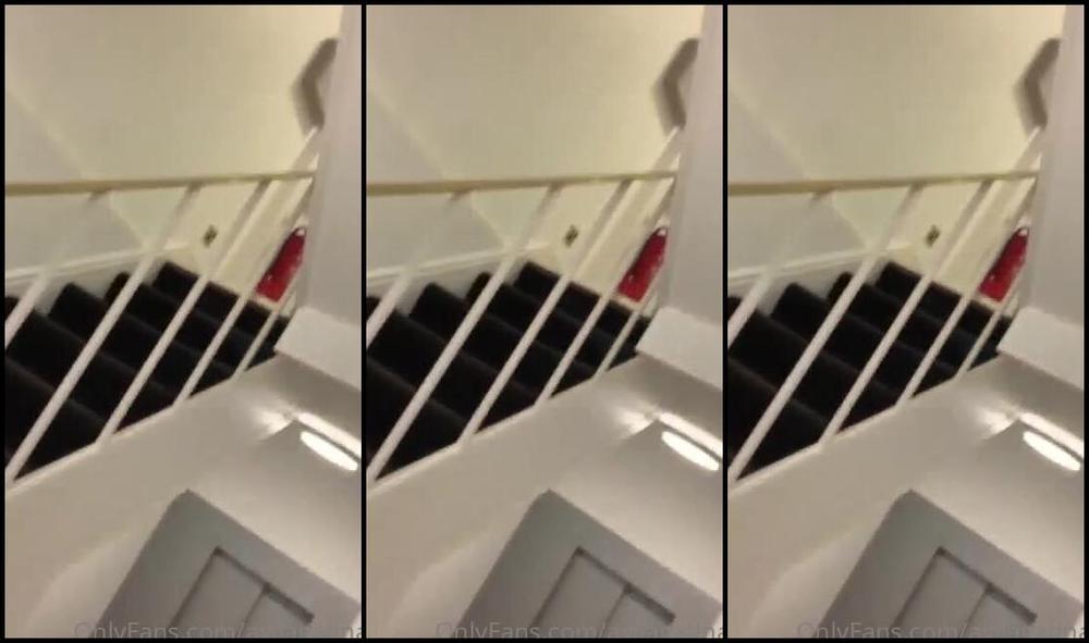 ayllagatina-24-08-2020-761796486-i-was-so-horny-that-i-dominated-my-slave-and-ate-him-in-the-hallway-and-it-was-so-nice-to