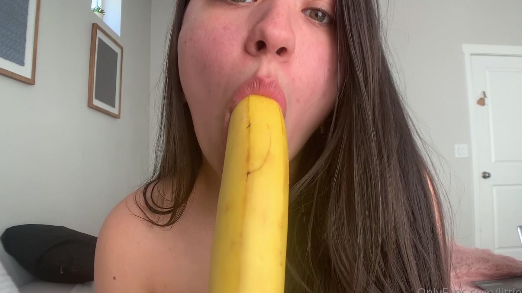 Littlelaine Blowing The Fuck Out Of This Extra Large Banana Practicing For A Big Cock