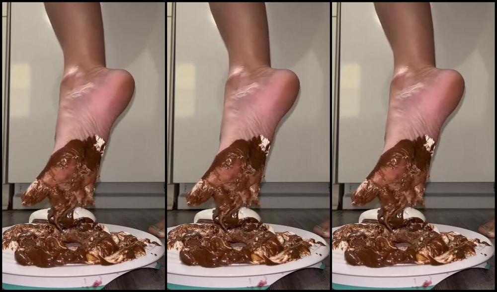 Ivy S Feet Nicknamed Footivy Foot Fetish 12 14 2023 Onlyfans Video Messy Toe Crush Watch Me Squish Marshmallow Fluff And Hazelnut Spread Between My Toes