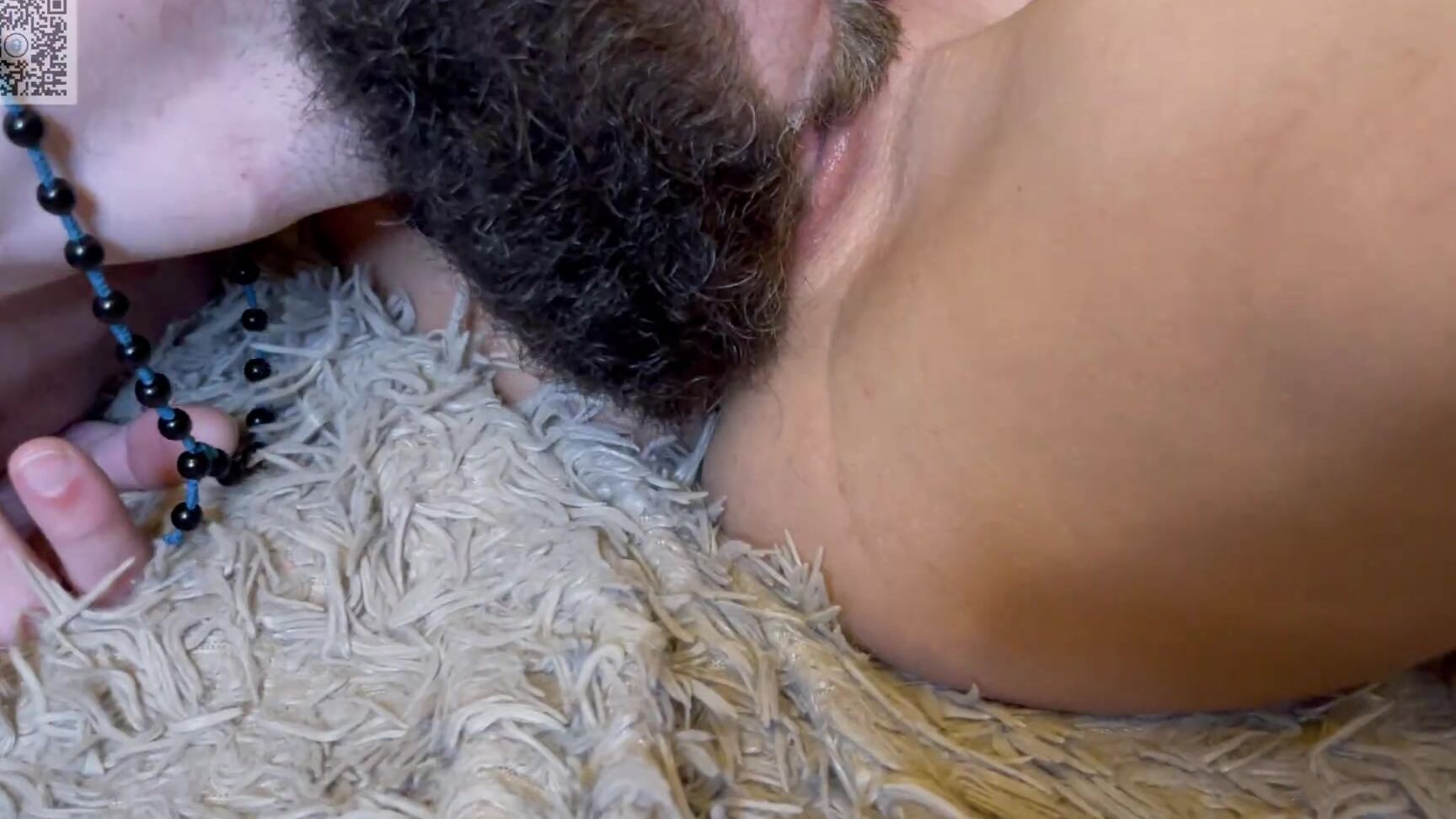 Juarty Горячая Ju не может без секса и хорошего члена в киске. Ебля с другом в спальне Pornhub