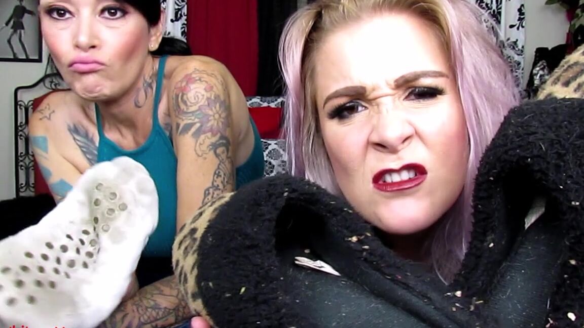 Misswhitneymorgan Luna And Whitney Stinky Slippers Joi