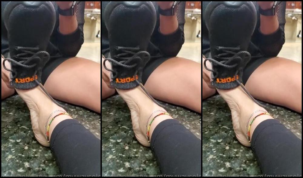 Ab Aka Mywaysoles Onlyfans Tickle Tickle In The Locker Room