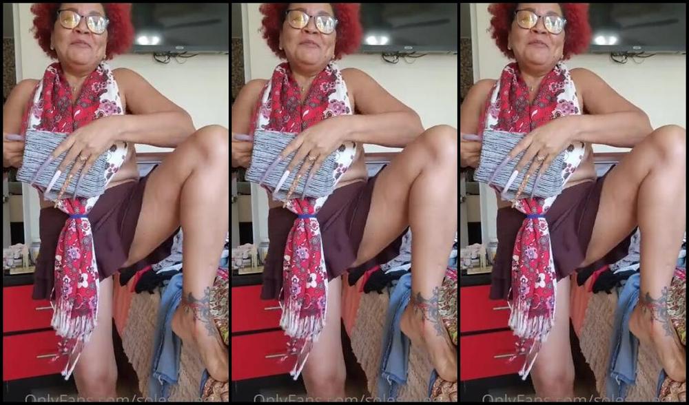 Meryann Aka Solesqueenrd Onlyfans The Best Way To Organize Washed Clothes Dancing Bachata Good Morning My Lovers Morningmood