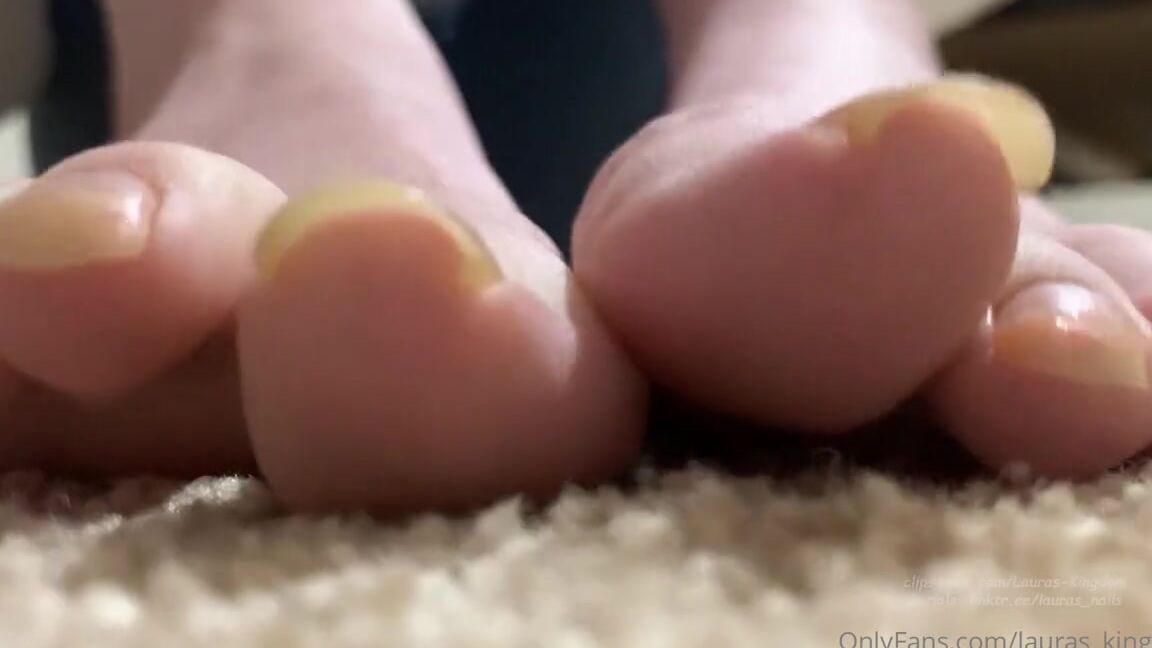 Lalalaura Nicknamed Lauras Kingdom 11 18 2022 Onlyfans Video Dianas Dangerous Toenails Pt 2 Part 2 Of Goddess Diana And Her Long Strong Sharp Toenails