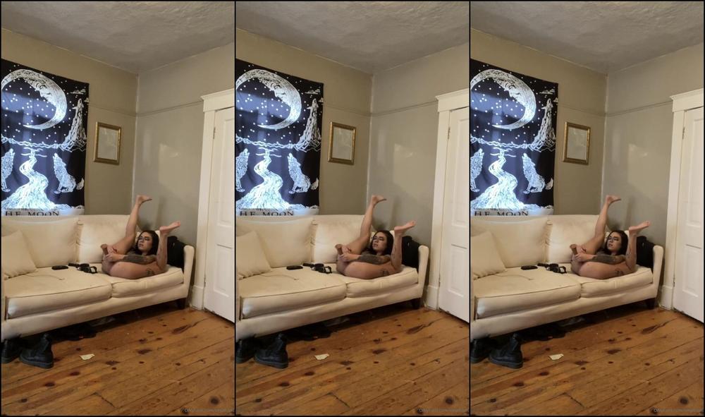 Smalltaps I Ignore You While I Watch Tv Paint My Toe Nails