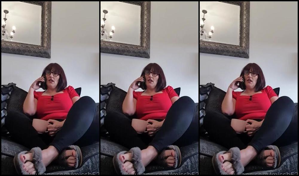 Miss B Nicknamed Missb52S Onlyfans 05 08 2021 Chatting With My Freind About Your Tiny Dick