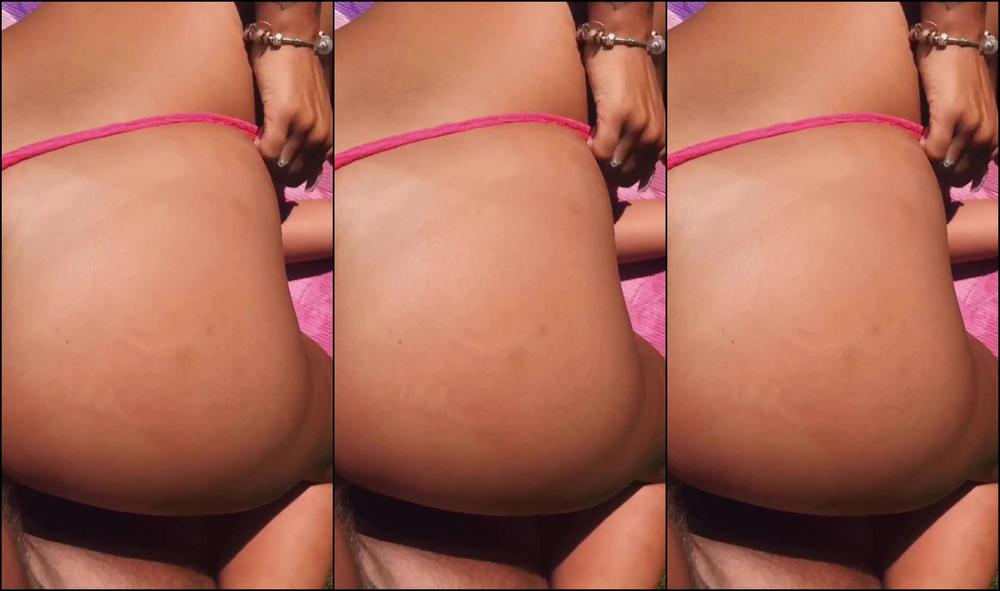 Xbrooklynbluex Yoga Anyone Who Else Wants To Perv On Me While I Do Yoga In The Garden Then