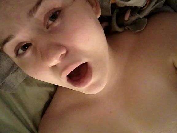 Curvyelvishgirl Facial Close Up Solo Orgasm