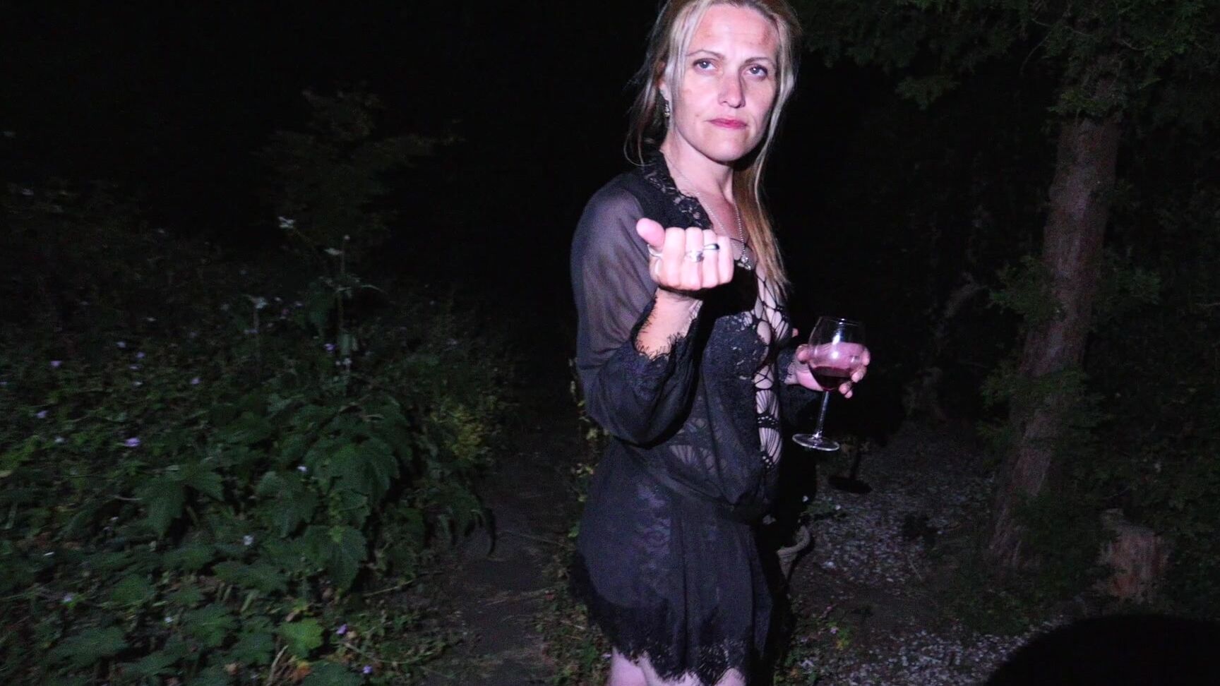 Ladyarbella A Midnight Garden Piss