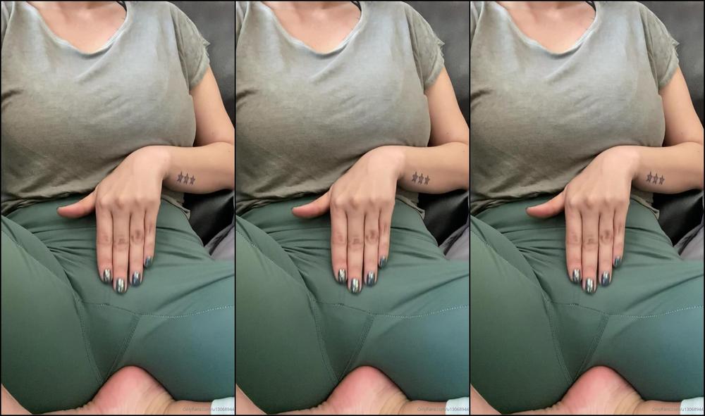 Umelysssgrace 191544036 03 23 2020 Sweaty After A Run Turning Myself On Where S My Toy