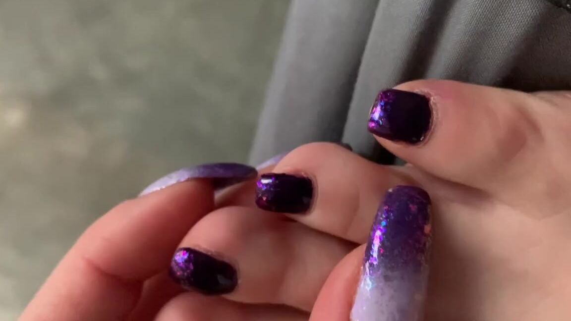 Vixenarches Onlyfans So Obsessed With These Unicorn Flakes On My Toenails They Look Slightly Different Depending