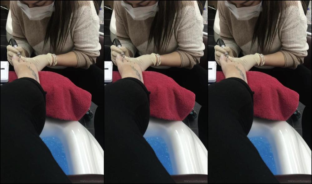 Footsiegalore Here S A Little Video Compilation Of The First Gel Pedicure Done By Someone Else I V