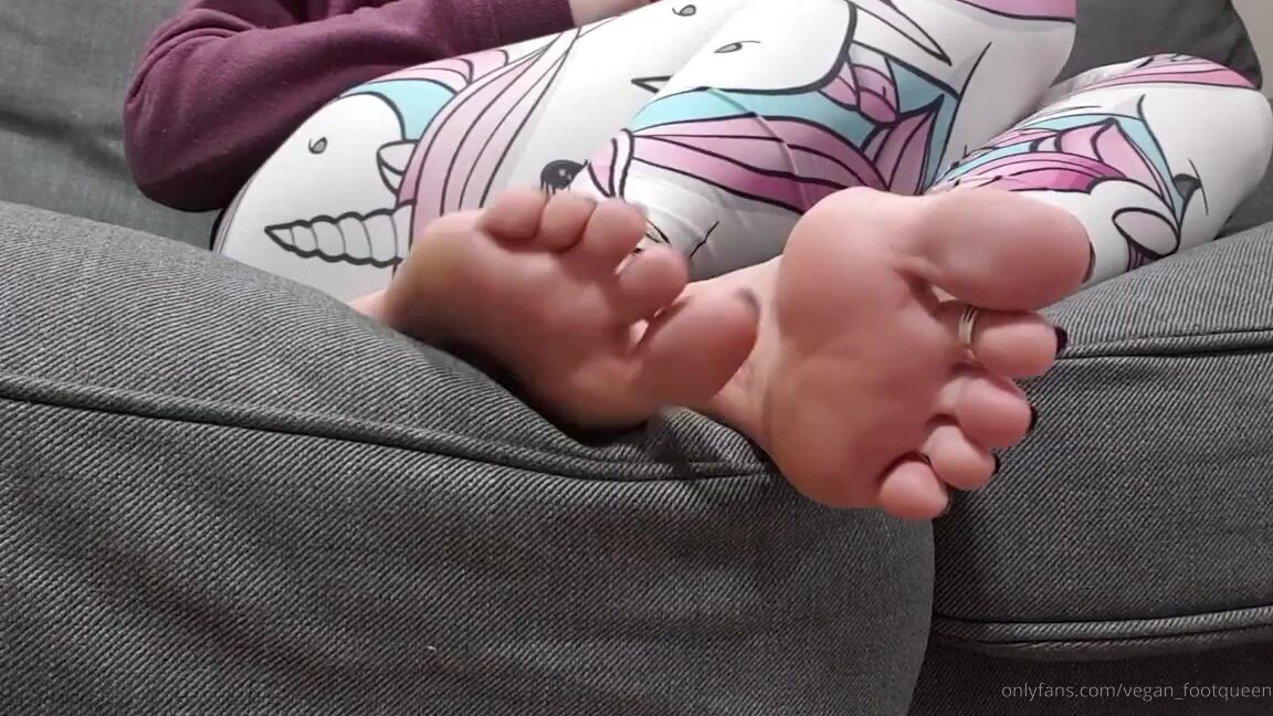 Vegan Footqueen Onlyfans Wiggly Toes And Silky Soles Just A Quick Video I Made While Playing Xbox Do You Like Me Ignoring Nk9