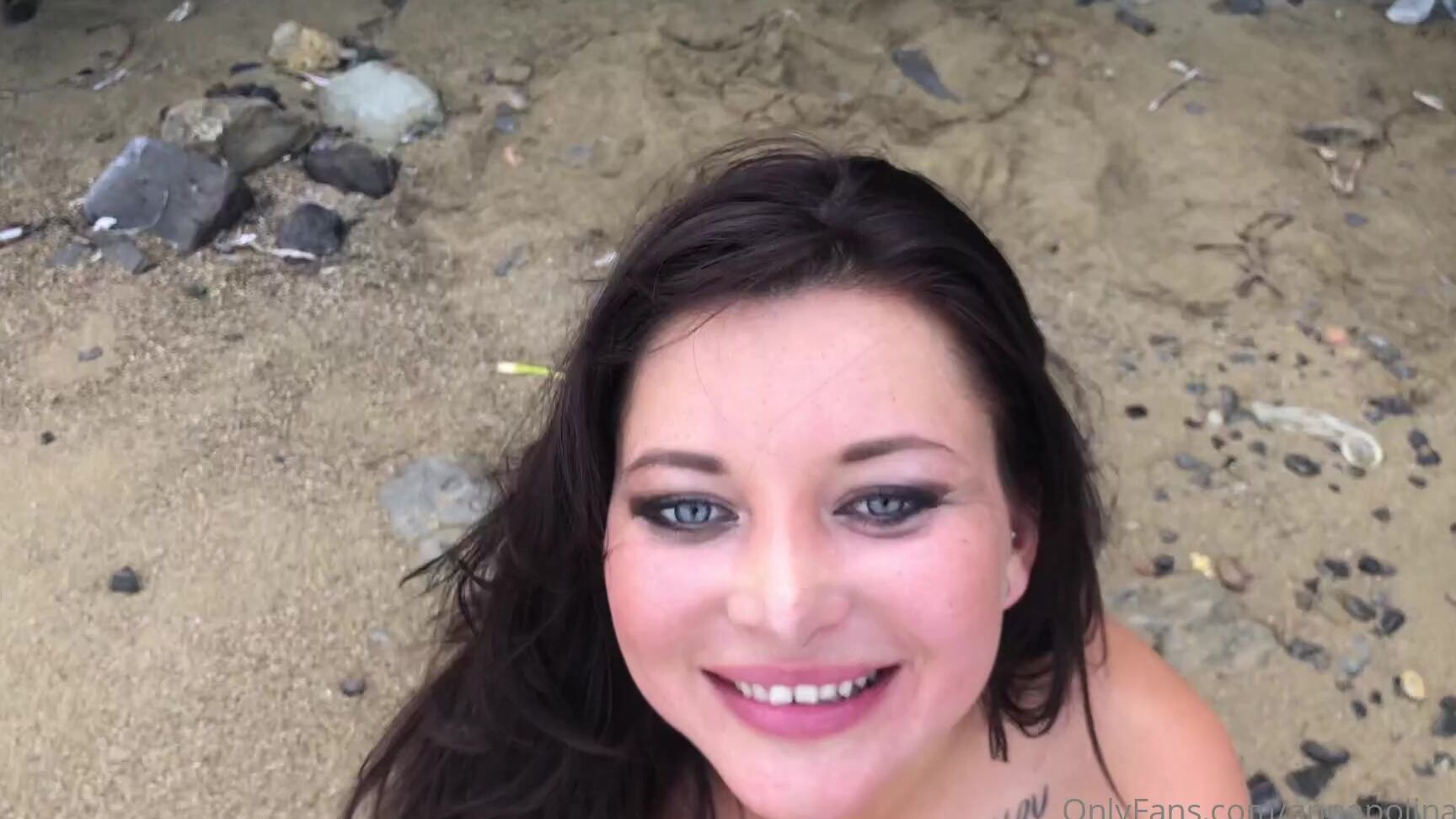 annapolinaxxxx-03-02-2021-2023501401-par-ces-temps-gris-envie-d-un-souvenir-de-vacances-tout-chaud-et-tout-hard.-mike-me-donne