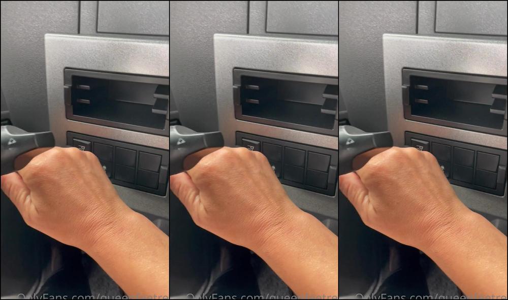 Queenfeetred H Nv Zabi Uux B Xb Source