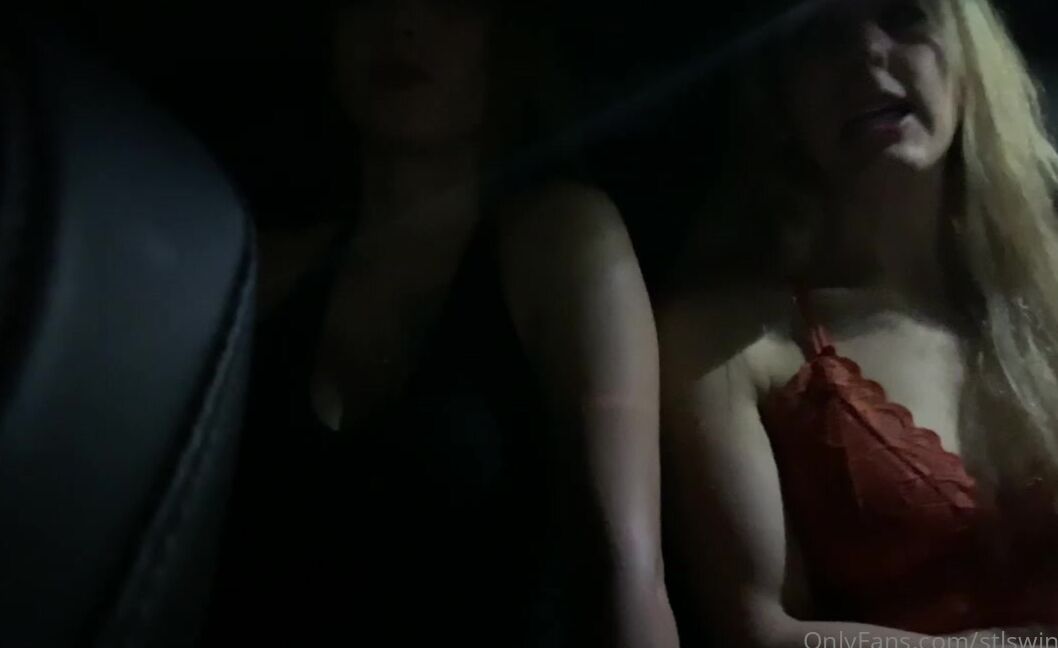 Stlswingers Here We Go It Was Lolaluv S First Time Ever Flashing Strangers Like This They All Lov