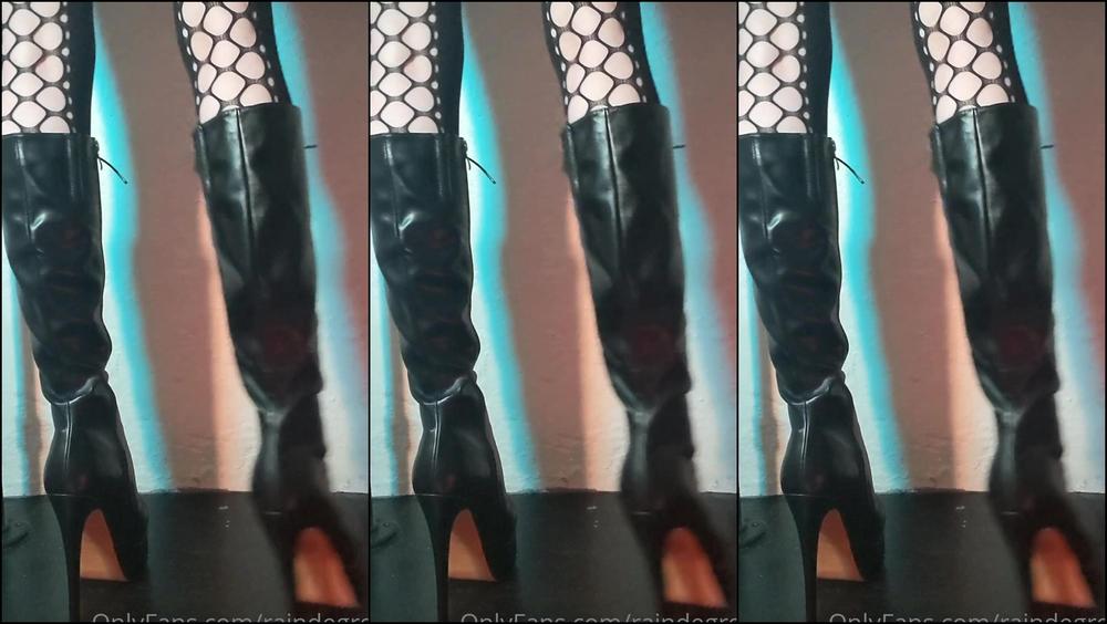 Raindegrey 2555132790 08 10 2022 As Promised The Custome Request With The Boots That Just Came In Here Is Stockings Knee