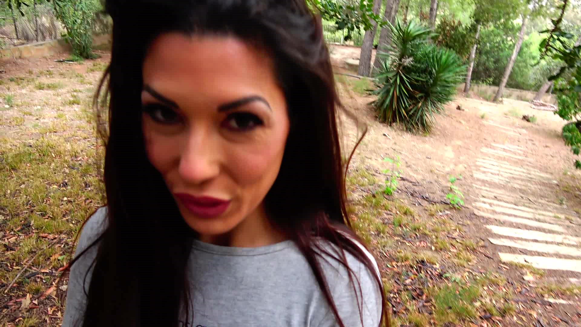 Brunette, Outdoors, Amateur alexa y joel tomas blowjob in a public park