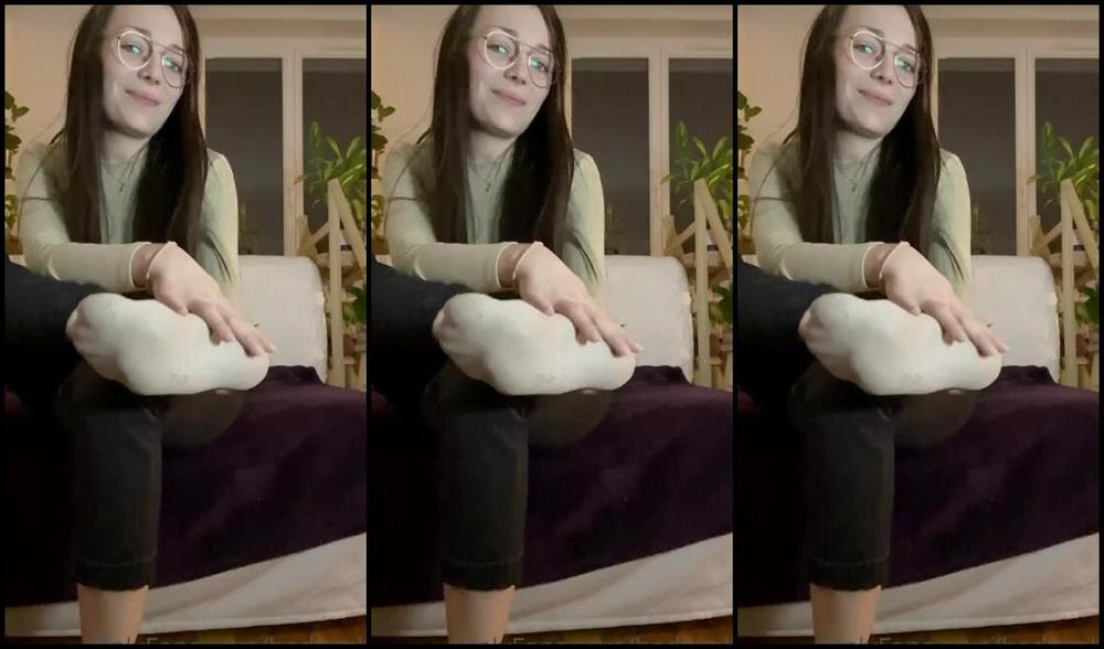 Goddessgaelle Nicknamed Badgaelle Onlyfans Pose Toi Devant Cette Vido Et Admire Le Spectacle Malheureusement Elle S Est Coup En Plein Milie