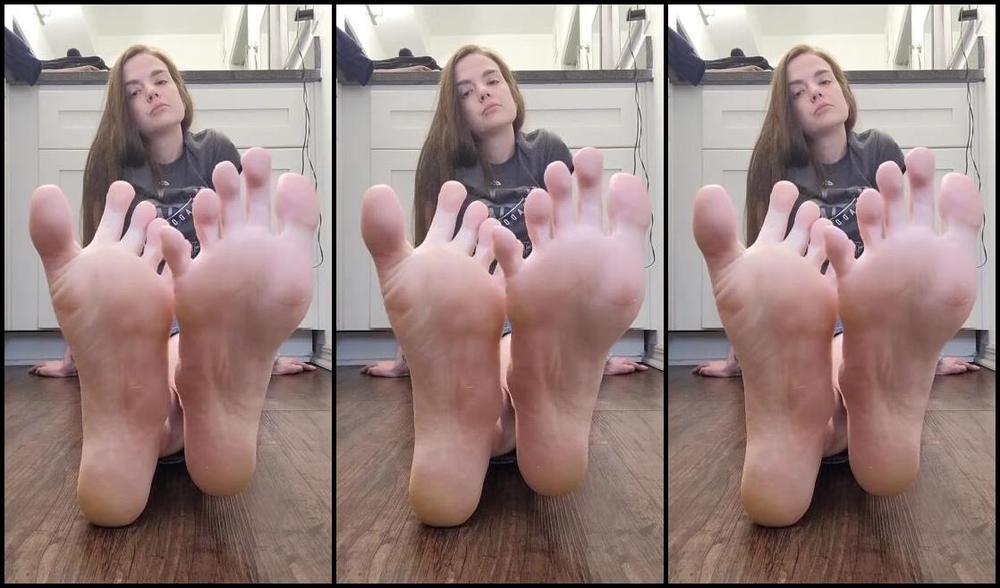 Megan Fletcher Aka Sweetsoleprincess Onlyfans Just Sit And Stare At Me Wiggle My Delicious Long Toes For You I Love