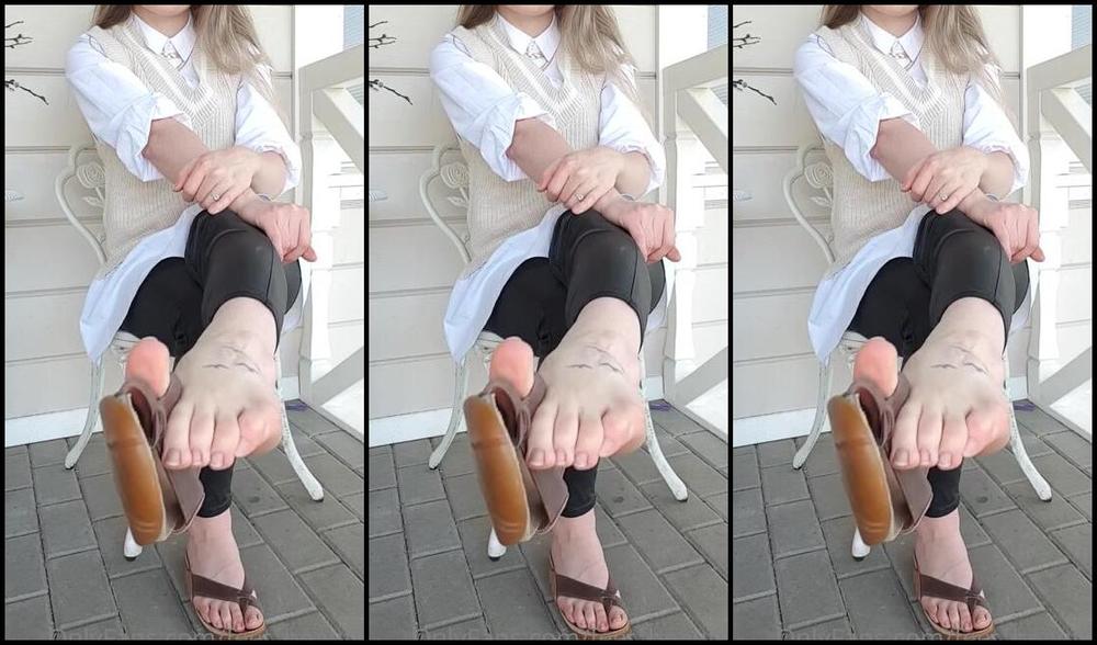 Feet Beautyx Nicknamed Feet Beautyx 04 19 2021 Onlyfans Video Stole My Moms Sandals And Risked Getting Caught Dangling Them