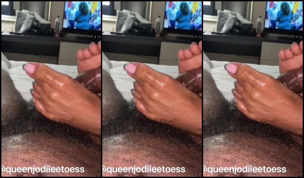 Queenjodiieetoes Aka Prettyfeetonly1800 Onlyfans After Much Convincing It Was Only Right Hit Em With The Chrome Magic