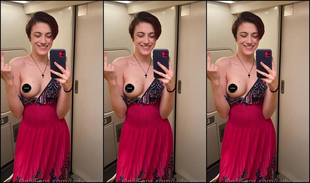 Lady Perse On My Way To Amazing Vacation With My Slaves Wish Me Luck Https M Youtube Com Watch V